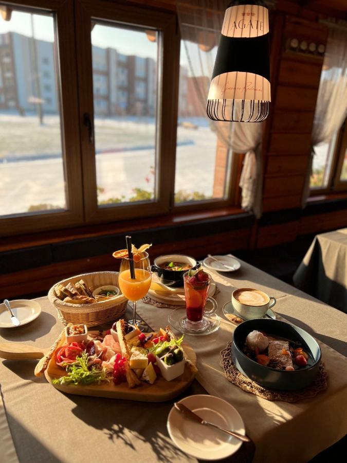 Agate Hotel Ozolnieki Kültér fotó