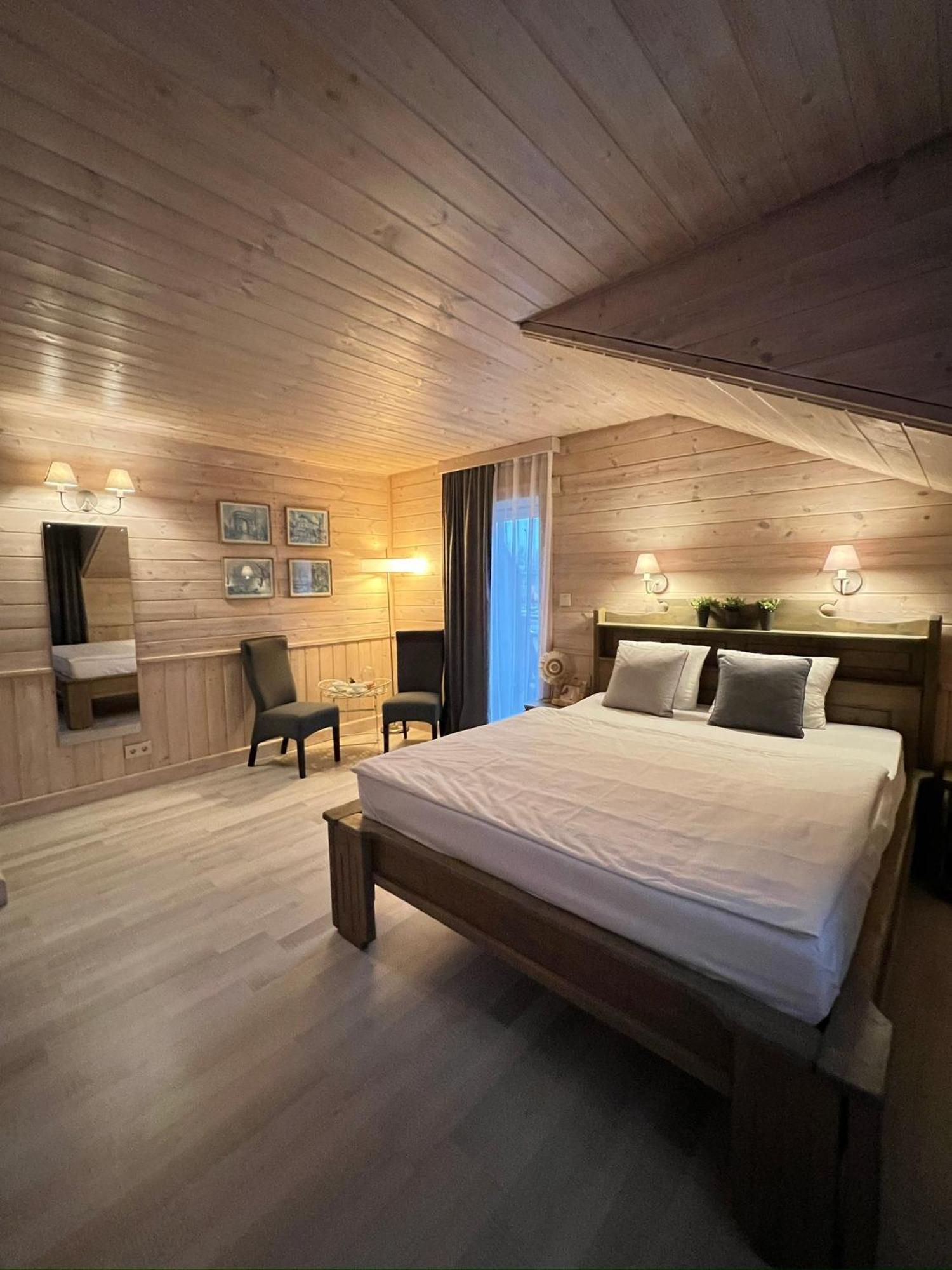 Agate Hotel Ozolnieki Kültér fotó